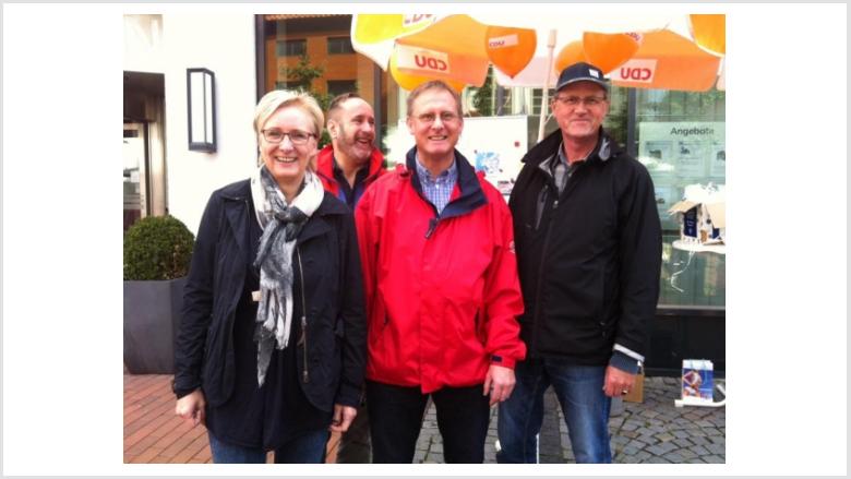 Infostand in der Kieler Straße Infostand in der Kieler Straße
